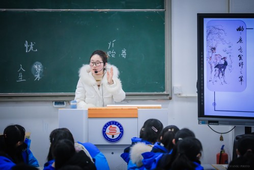 201903【阜陽(yáng)五中第八屆青年教師創(chuàng)新大賽】潁州晚報(bào) 阜陽(yáng)日?qǐng)?bào) 阜陽(yáng)發(fā)布 特約攝影記者 凡偉 18844908911 (1)_conew1.jpg